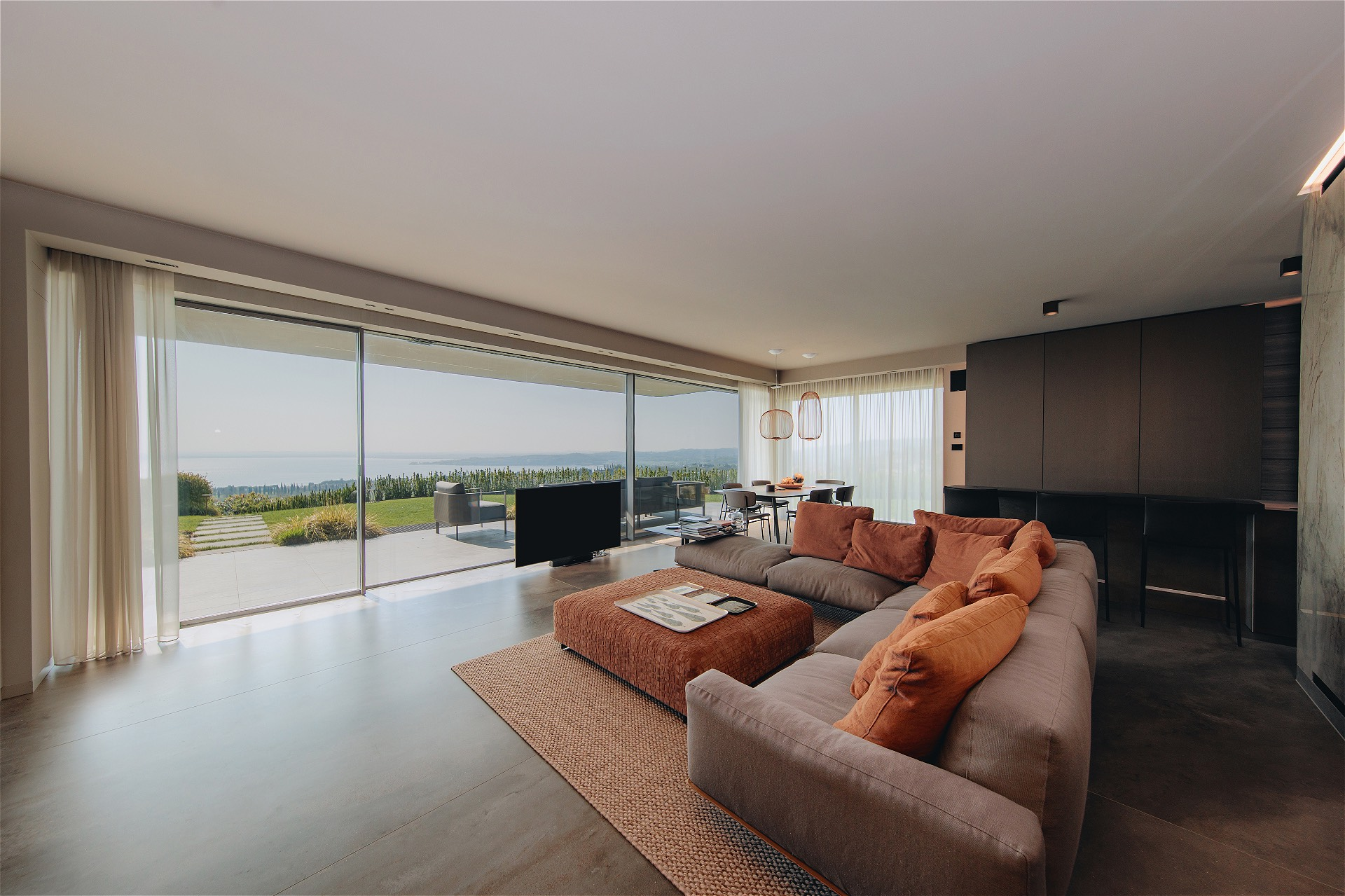 Immagine copertina di PADENGHE SUL GARDA